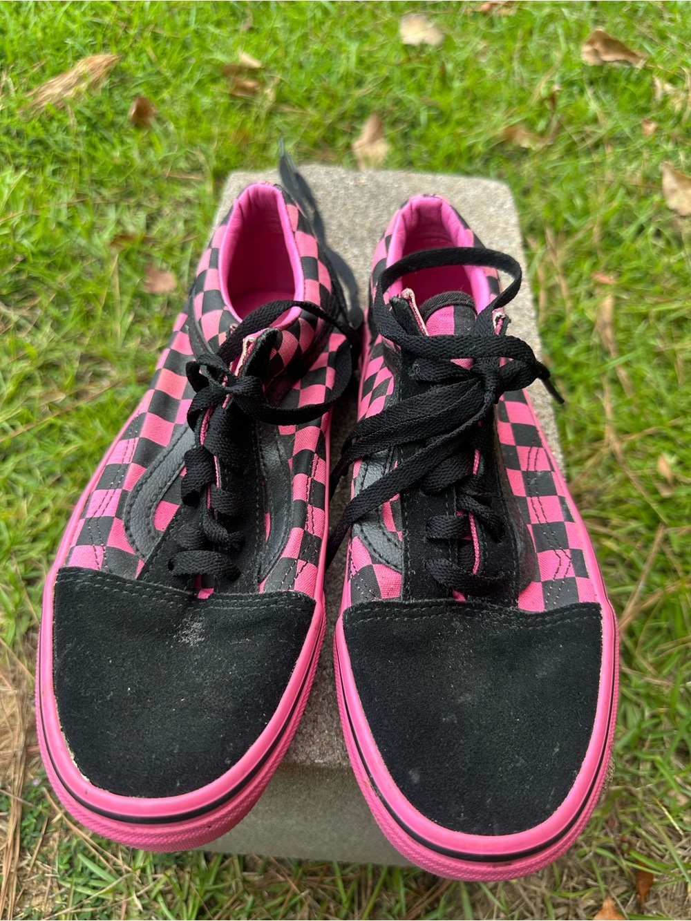 Vans Black & Pink Checkerboard Lace-Up Sneakers - Women